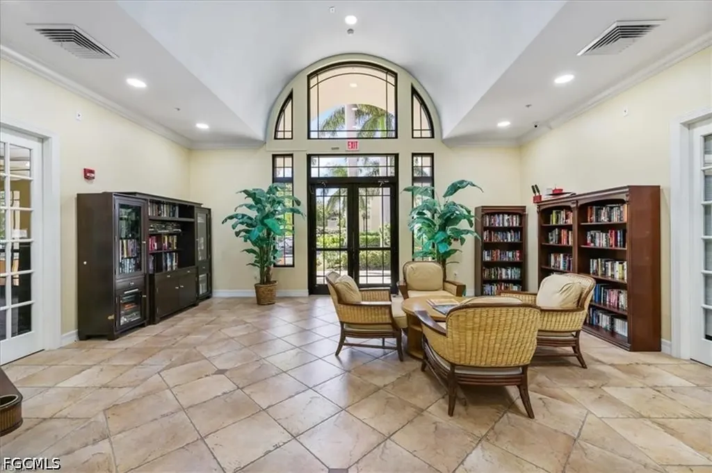 8261 Pathfinder Loop Fort Myers FL 33919