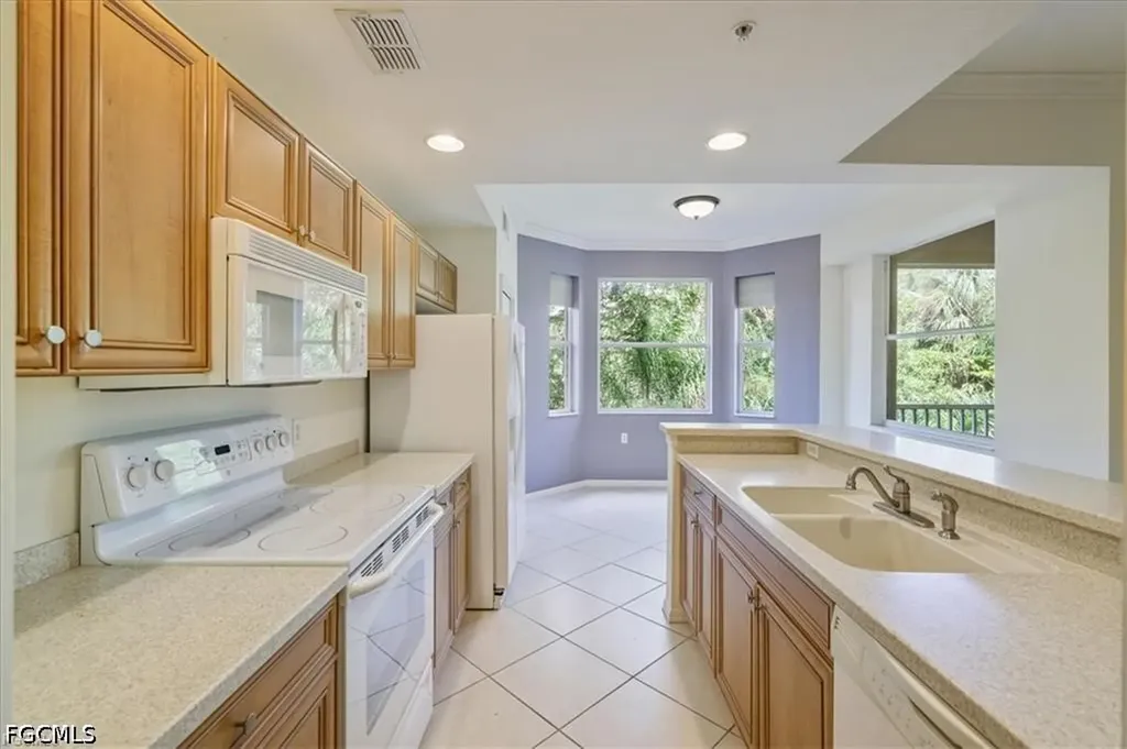 8261 Pathfinder Loop Fort Myers FL 33919