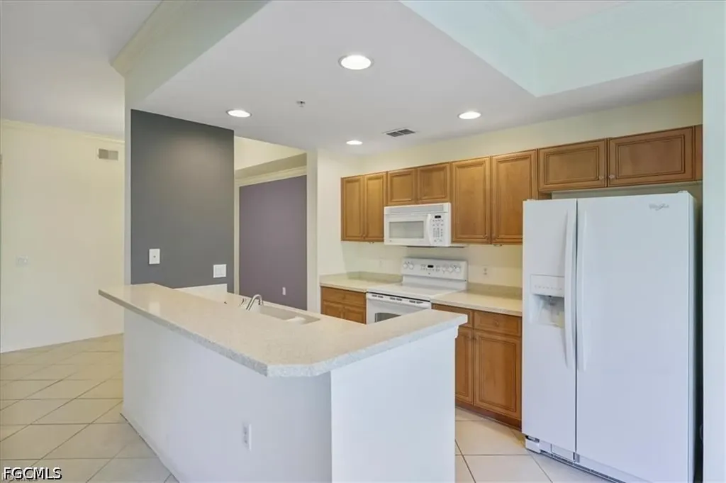 8261 Pathfinder Loop Fort Myers FL 33919