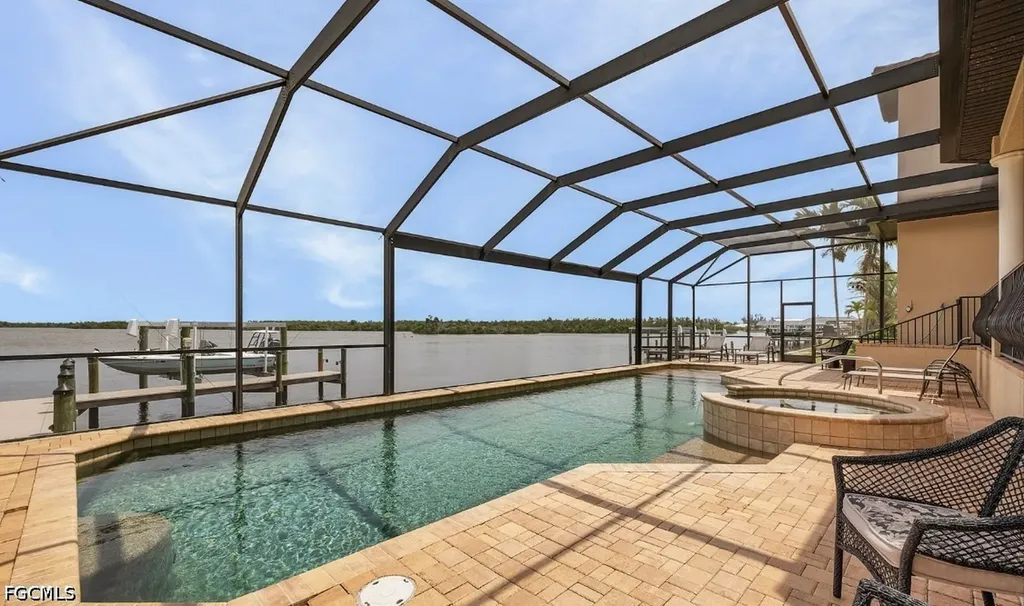 12130 Shoreview Drive Matlacha FL 33993