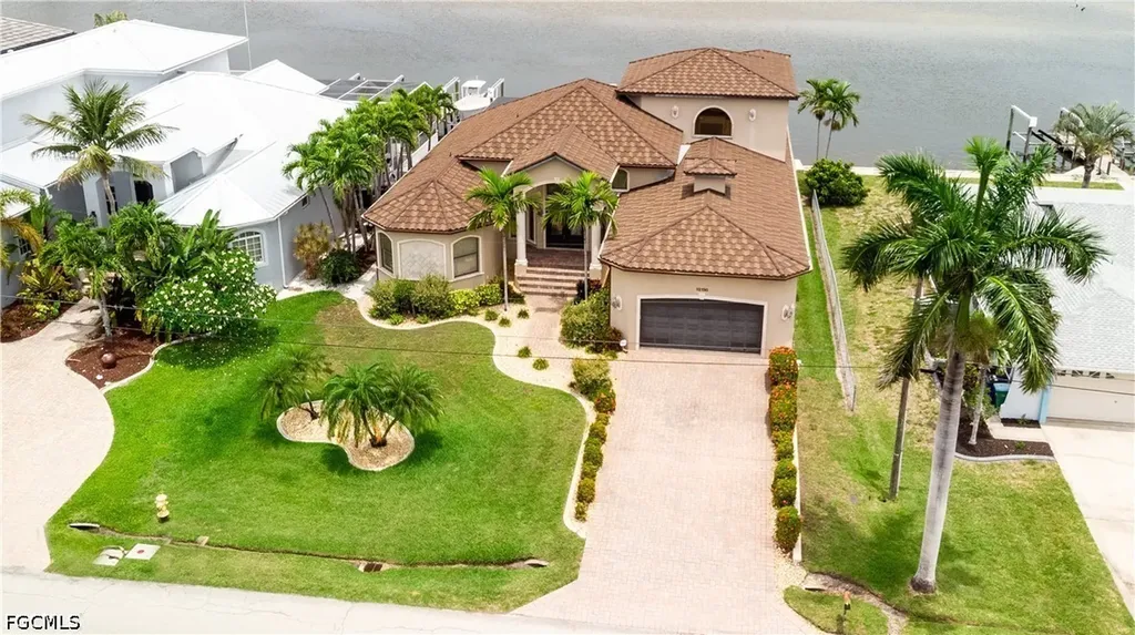 12130 Shoreview Drive Matlacha FL 33993