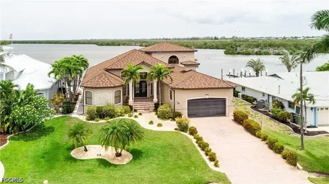 12130 Shoreview Drive Matlacha FL 33993