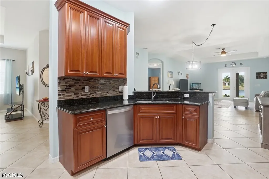 1121 Amber Lake Court Cape Coral FL 33909