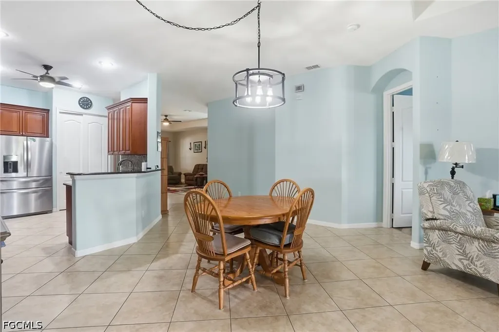 1121 Amber Lake Court Cape Coral FL 33909