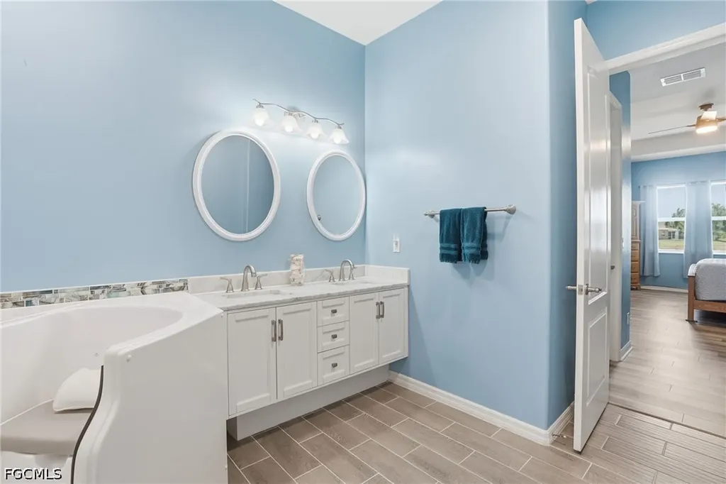 1121 Amber Lake Court Cape Coral FL 33909