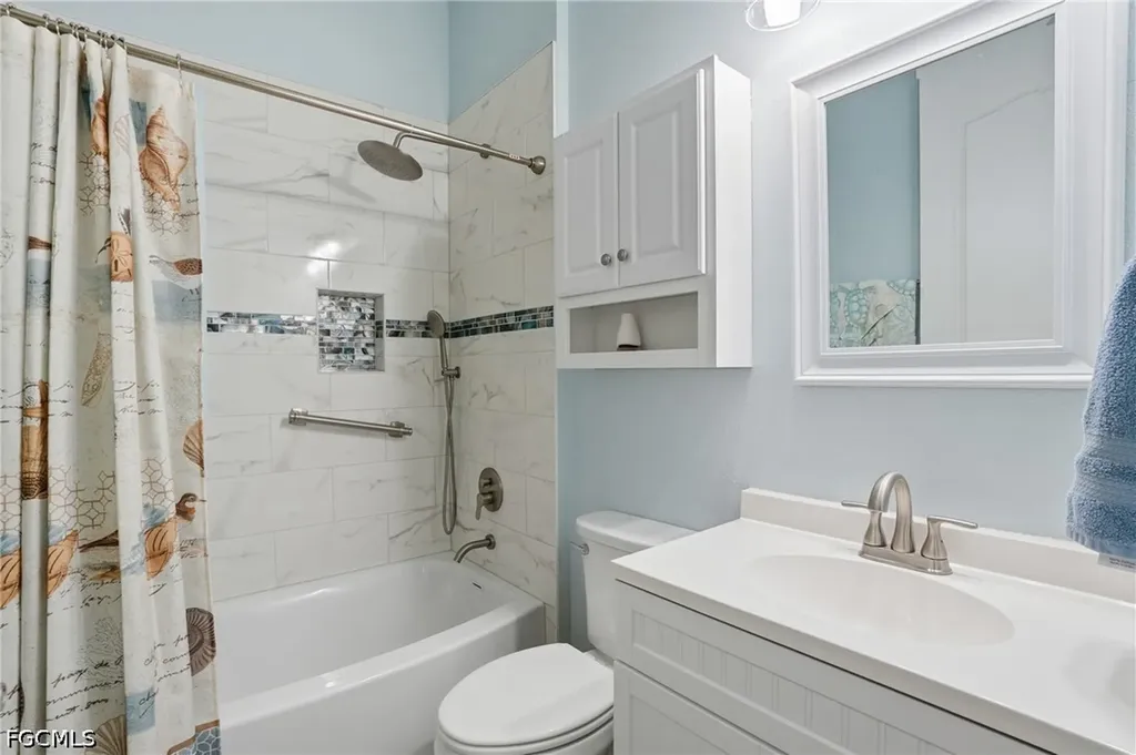 1121 Amber Lake Court Cape Coral FL 33909