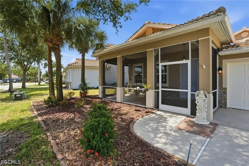 1121 Amber Lake Court Cape Coral FL 33909
