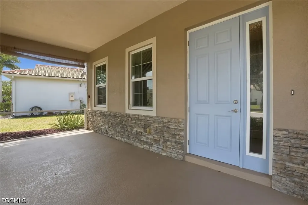 1121 Amber Lake Court Cape Coral FL 33909