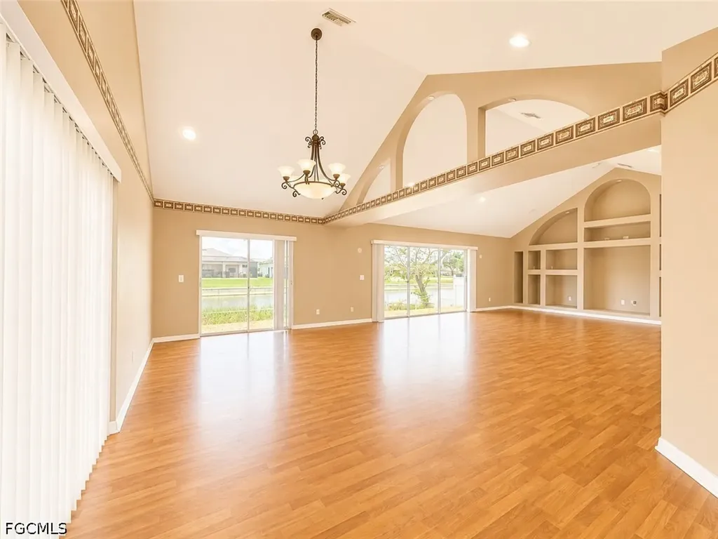 3737 SW 11th Court Cape Coral FL 33914