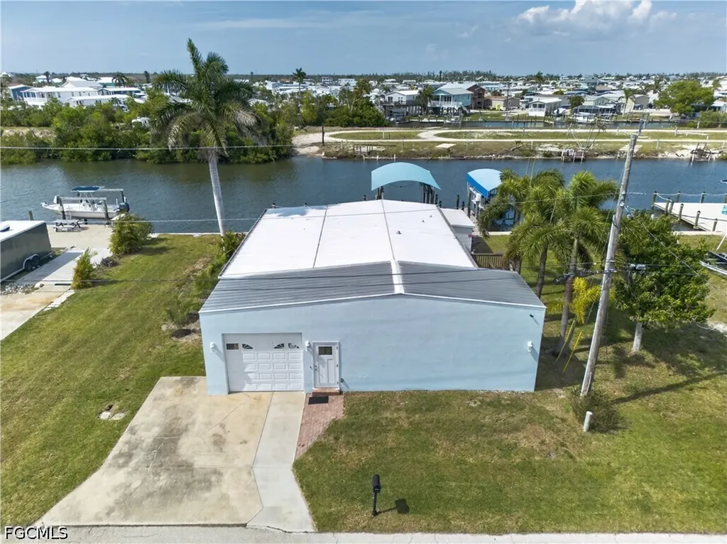 3864 Royal Palm Drive St. James City FL 33956