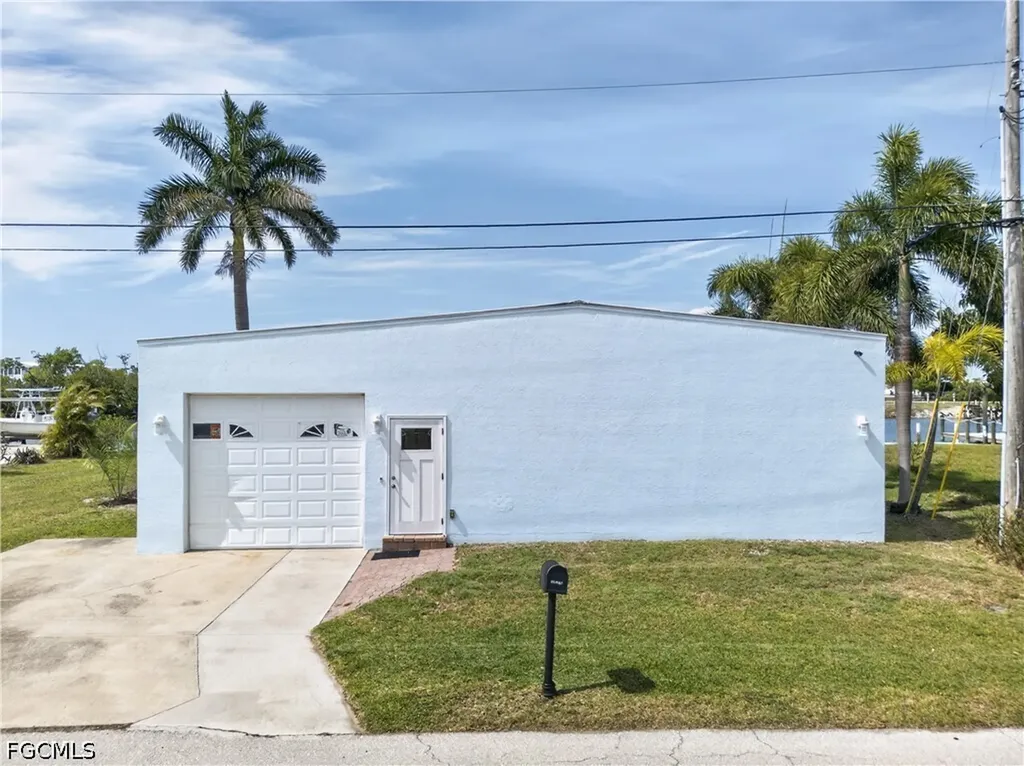3864 Royal Palm Drive St. James City FL 33956