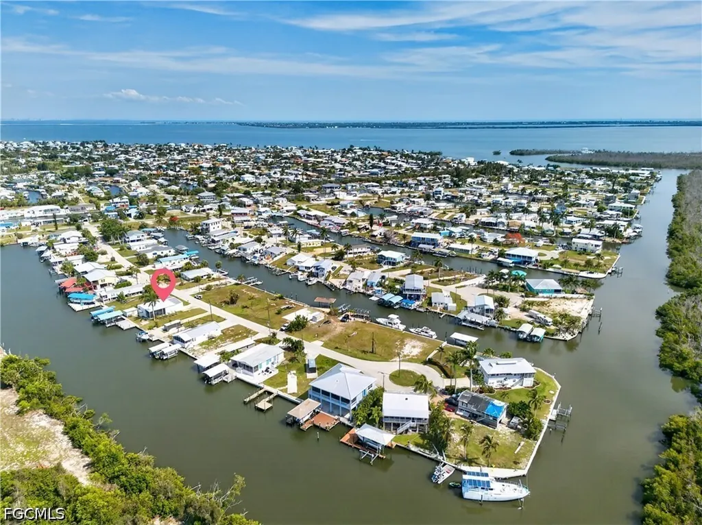 3864 Royal Palm Drive St. James City FL 33956