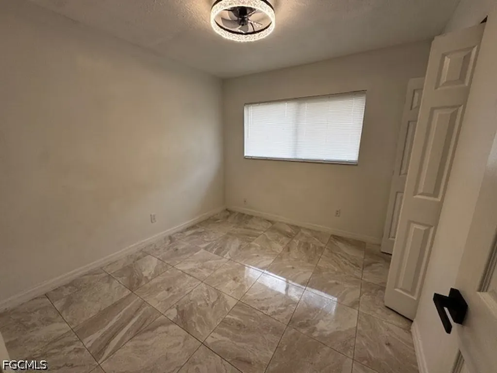 1245 SE 8th Street Cape Coral FL 33990