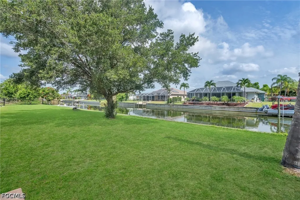 1245 SE 6th Street Cape Coral FL 33990