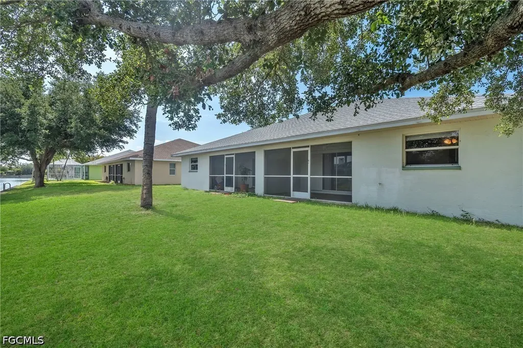 1245 SE 6th Street Cape Coral FL 33990
