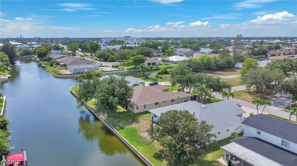 1245 SE 6th Street Cape Coral FL 33990