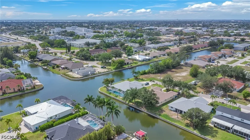 1245 SE 6th Street Cape Coral FL 33990