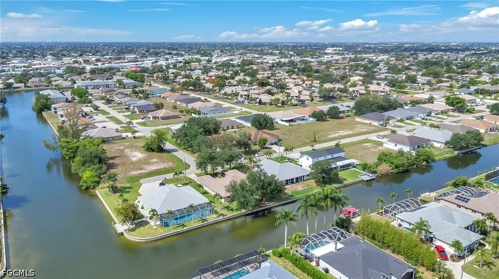 1245 SE 6th Street Cape Coral FL 33990
