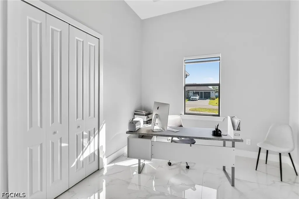 118 NW 2nd Avenue Cape Coral FL 33993