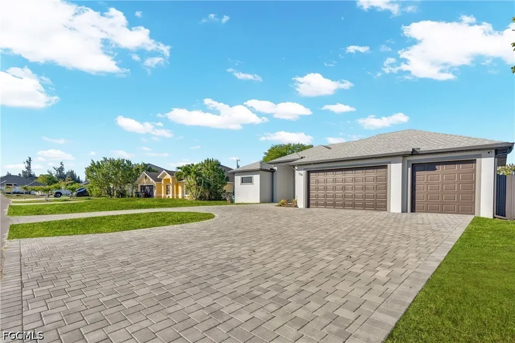 118 NW 2nd Avenue Cape Coral FL 33993