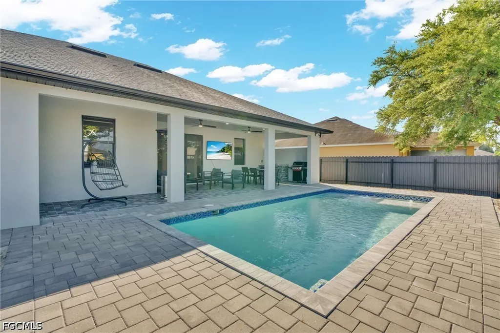 118 NW 2nd Avenue Cape Coral FL 33993