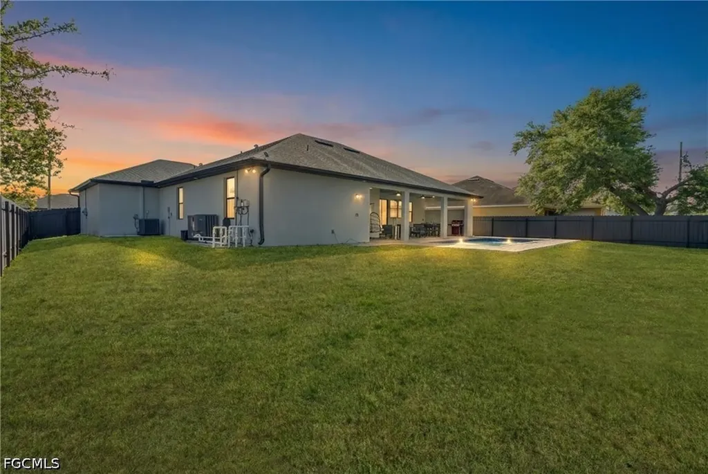 118 NW 2nd Avenue Cape Coral FL 33993