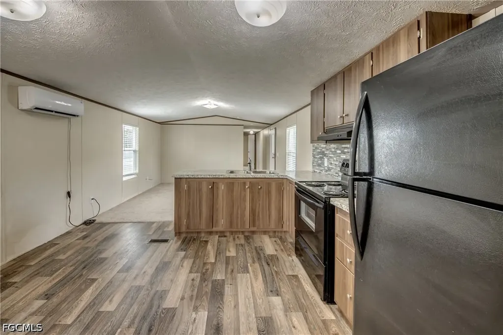 352 Sacramento Street North Fort Myers FL 33903