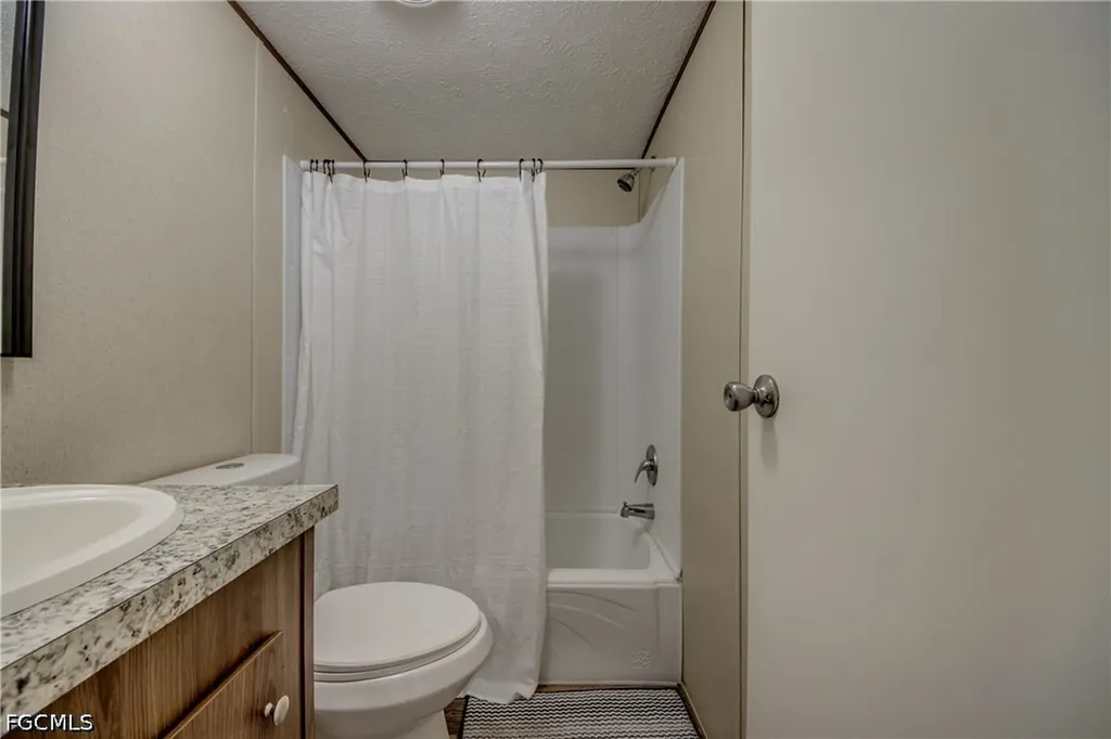 352 Sacramento Street North Fort Myers FL 33903