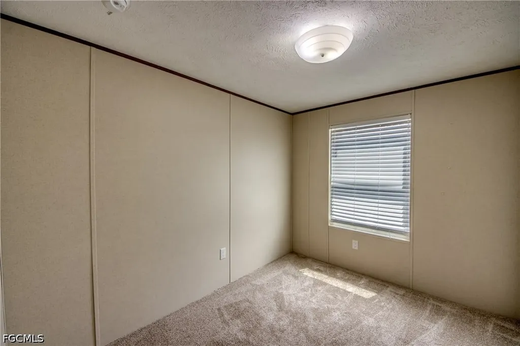 352 Sacramento Street North Fort Myers FL 33903