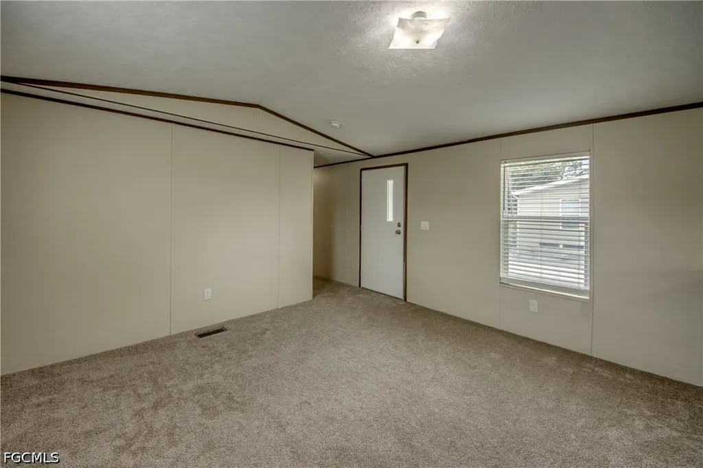 352 Sacramento Street North Fort Myers FL 33903