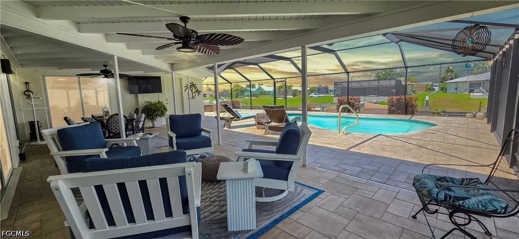 2926 SE 11th Place Cape Coral FL 33904