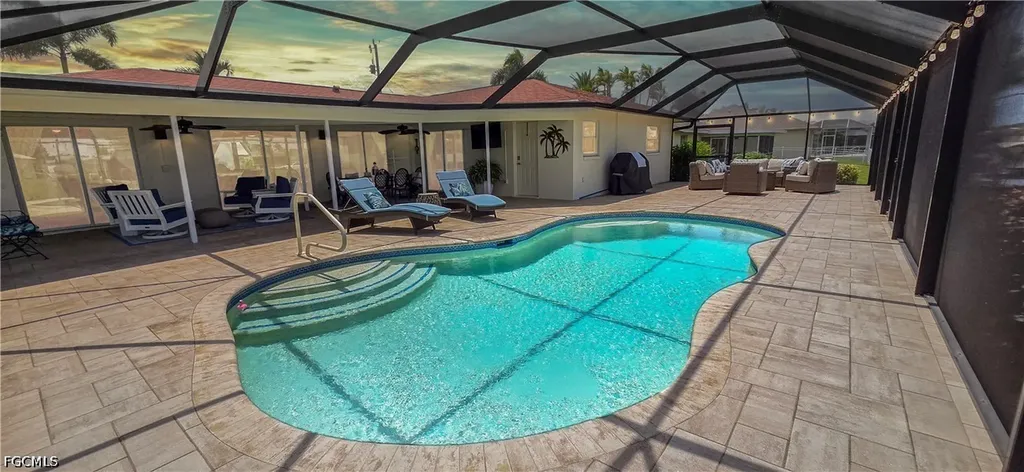 2926 SE 11th Place Cape Coral FL 33904