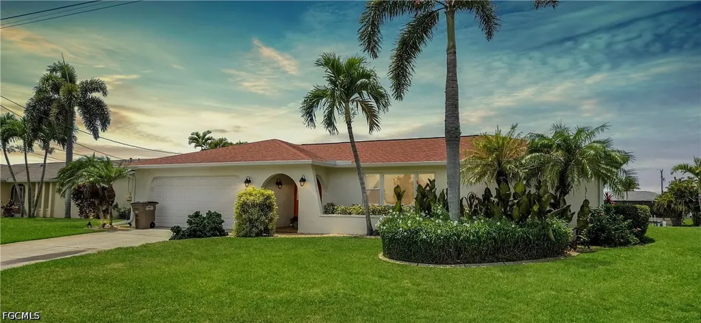 2926 SE 11th Place Cape Coral FL 33904