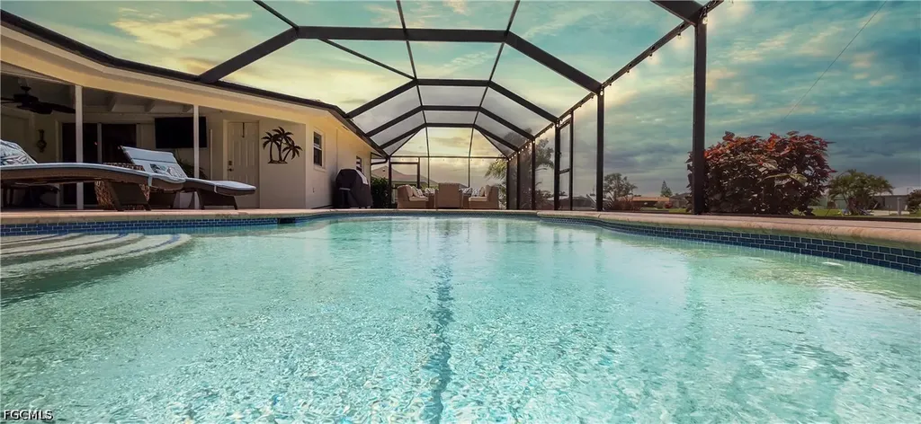2926 SE 11th Place Cape Coral FL 33904