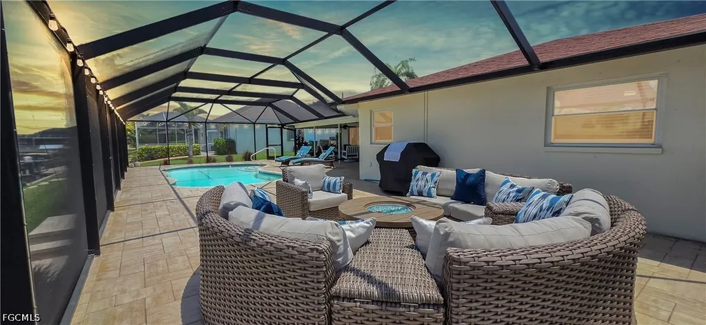 2926 SE 11th Place Cape Coral FL 33904