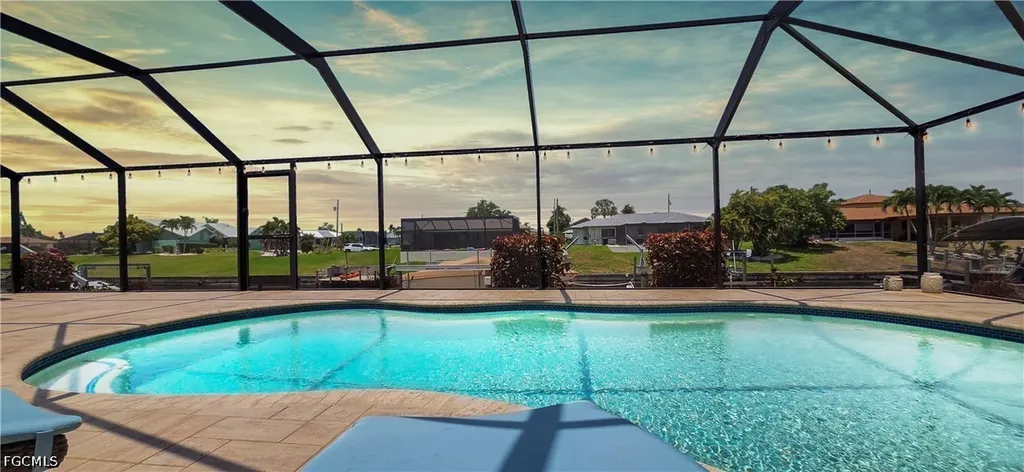 2926 SE 11th Place Cape Coral FL 33904