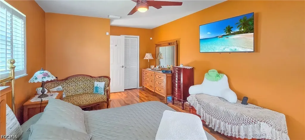 2926 SE 11th Place Cape Coral FL 33904