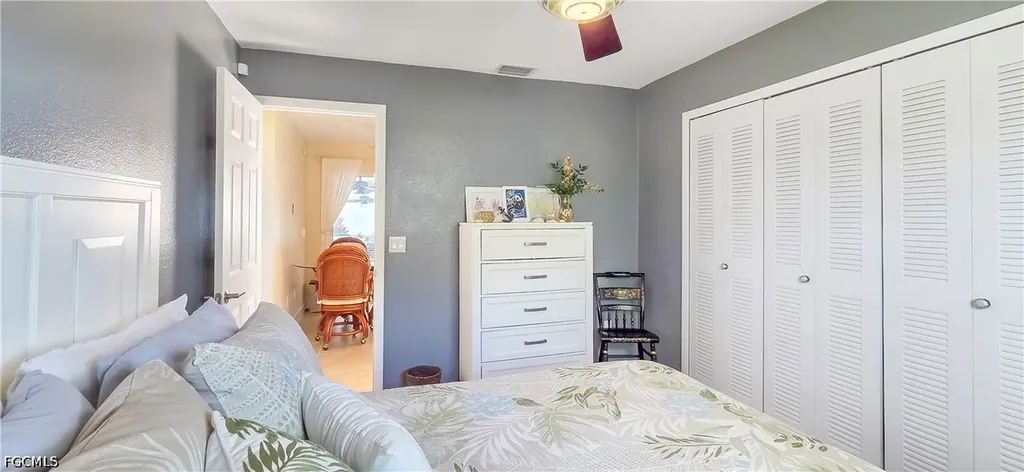 2926 SE 11th Place Cape Coral FL 33904