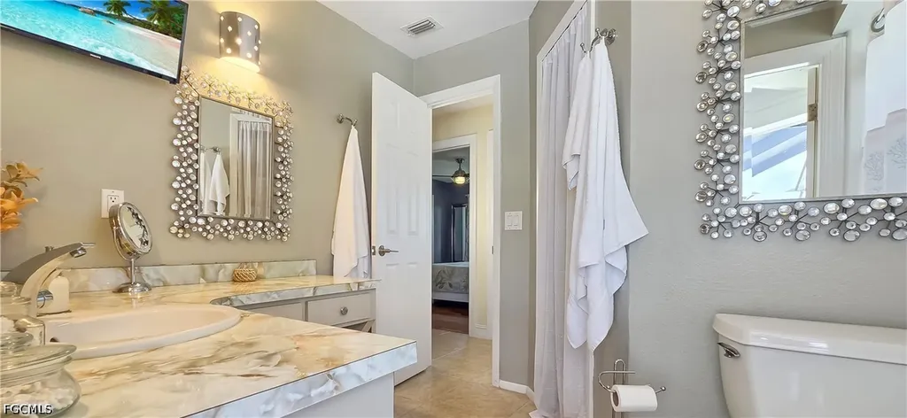 2926 SE 11th Place Cape Coral FL 33904