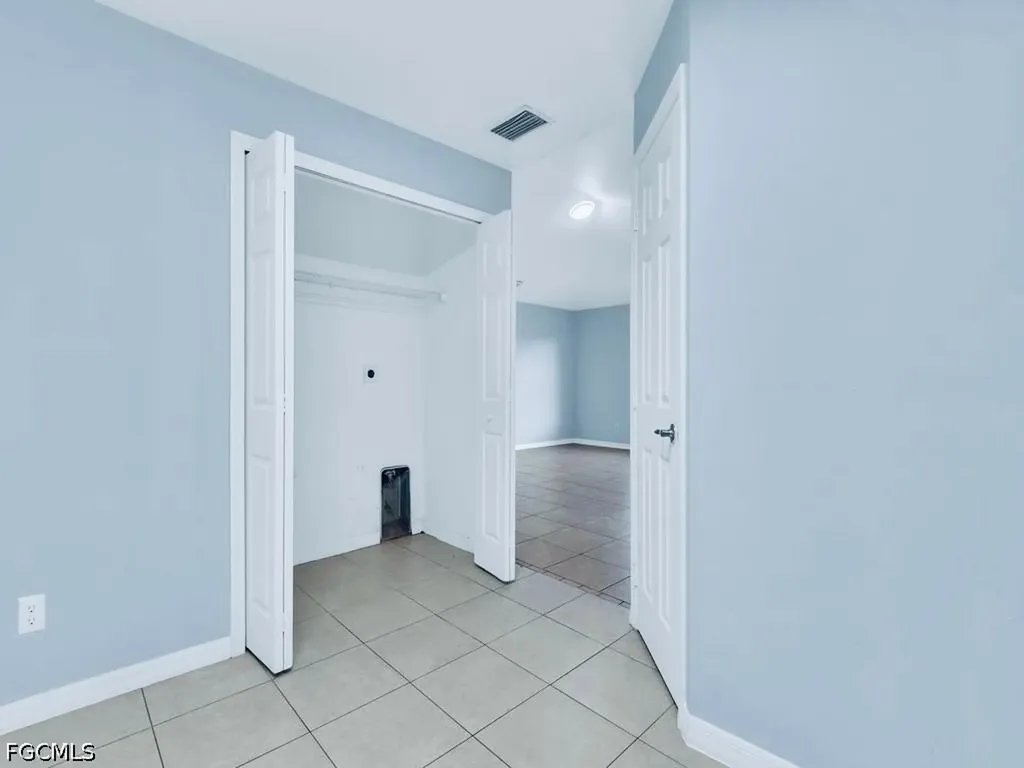 3003 Gilbert Avenue S Lehigh Acres FL 33973