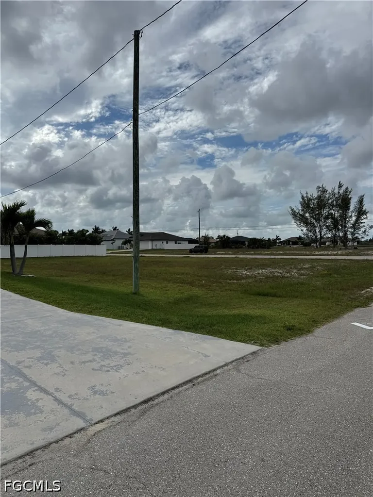 1540 NW 41st Place Cape Coral FL 33993