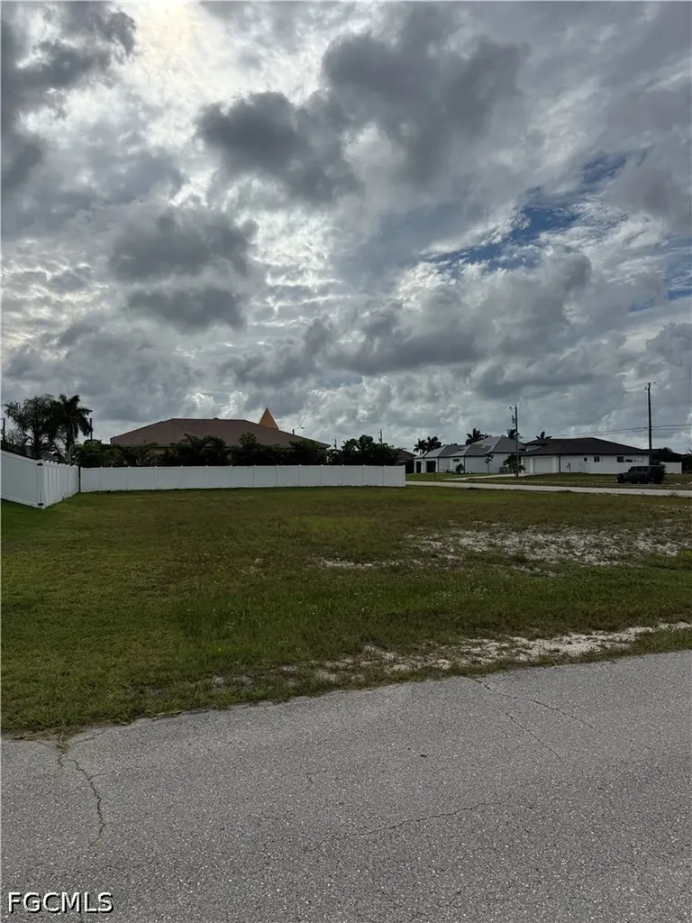 1540 NW 41st Place Cape Coral FL 33993