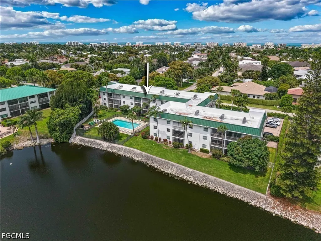 Naples FL, 3030 Binnacle Drive, Unit 307