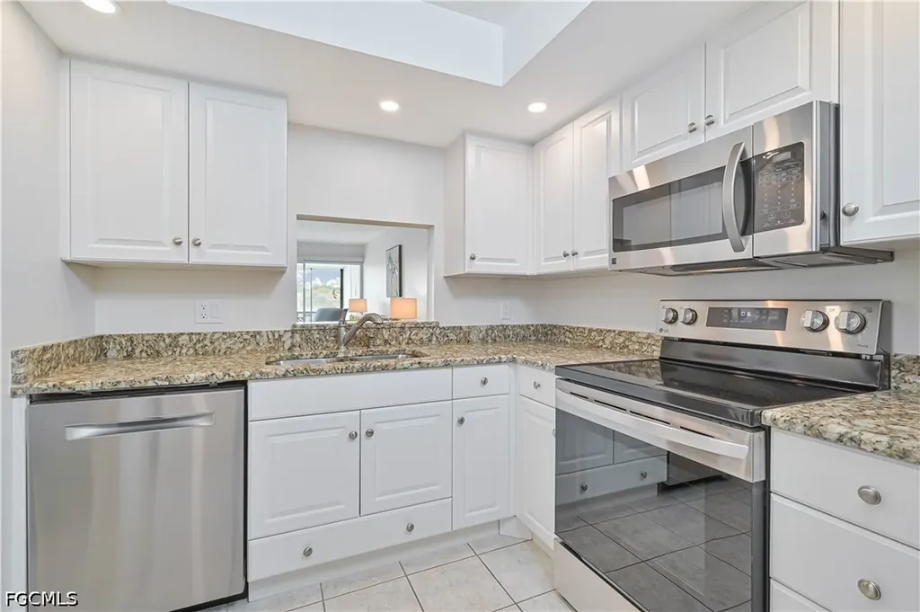 3030 Binnacle Drive Naples FL 34103