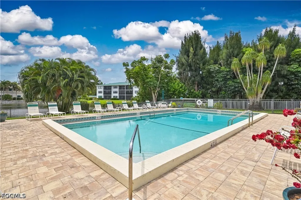 3030 Binnacle Drive Naples FL 34103