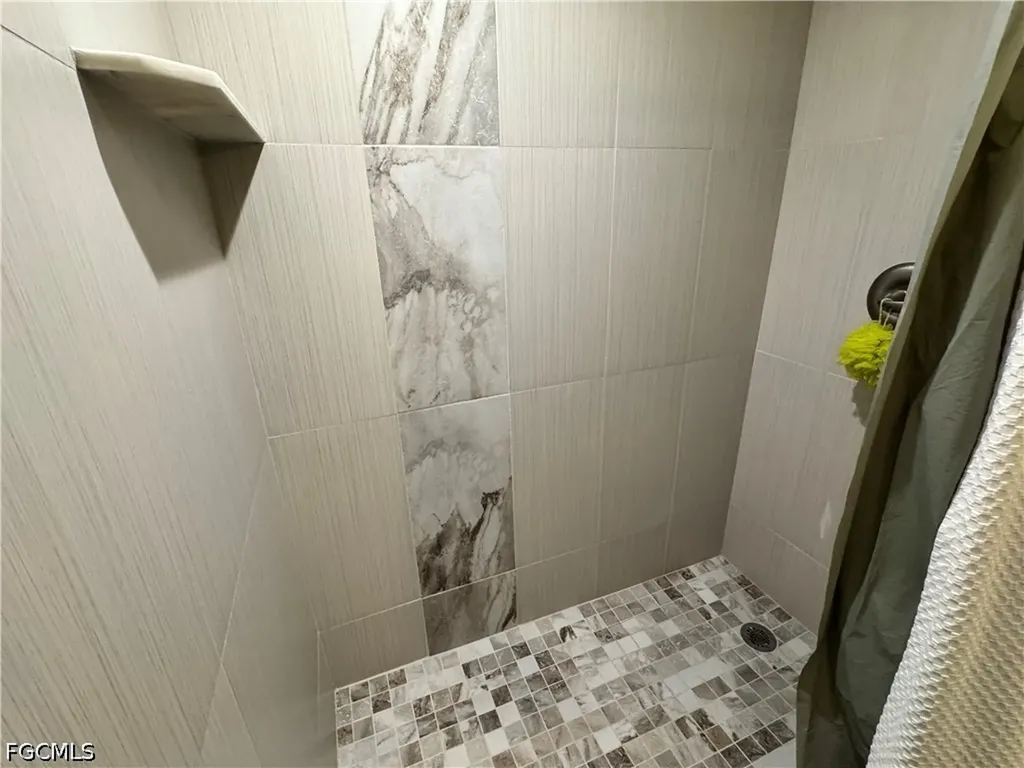 3490 N Key Drive North Fort Myers FL 33903