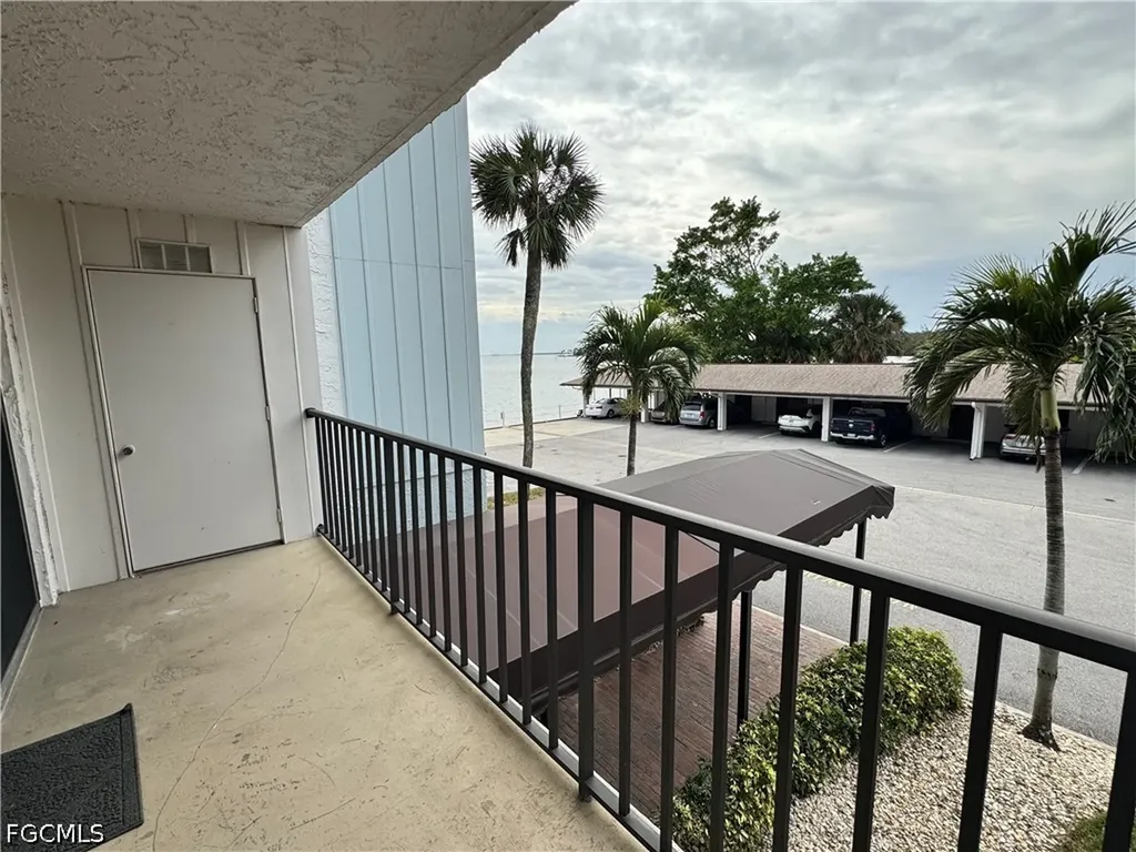 3490 N Key Drive North Fort Myers FL 33903