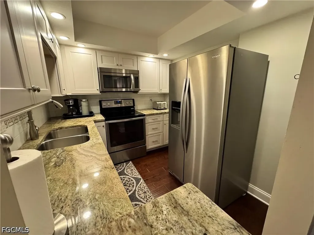 3490 N Key Drive North Fort Myers FL 33903