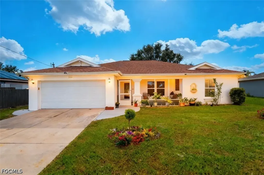 3221 NE 15th Place Cape Coral FL 33909