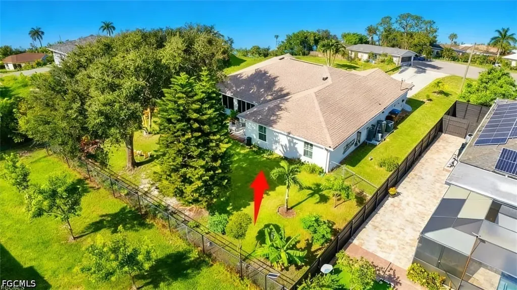 3221 NE 15th Place Cape Coral FL 33909